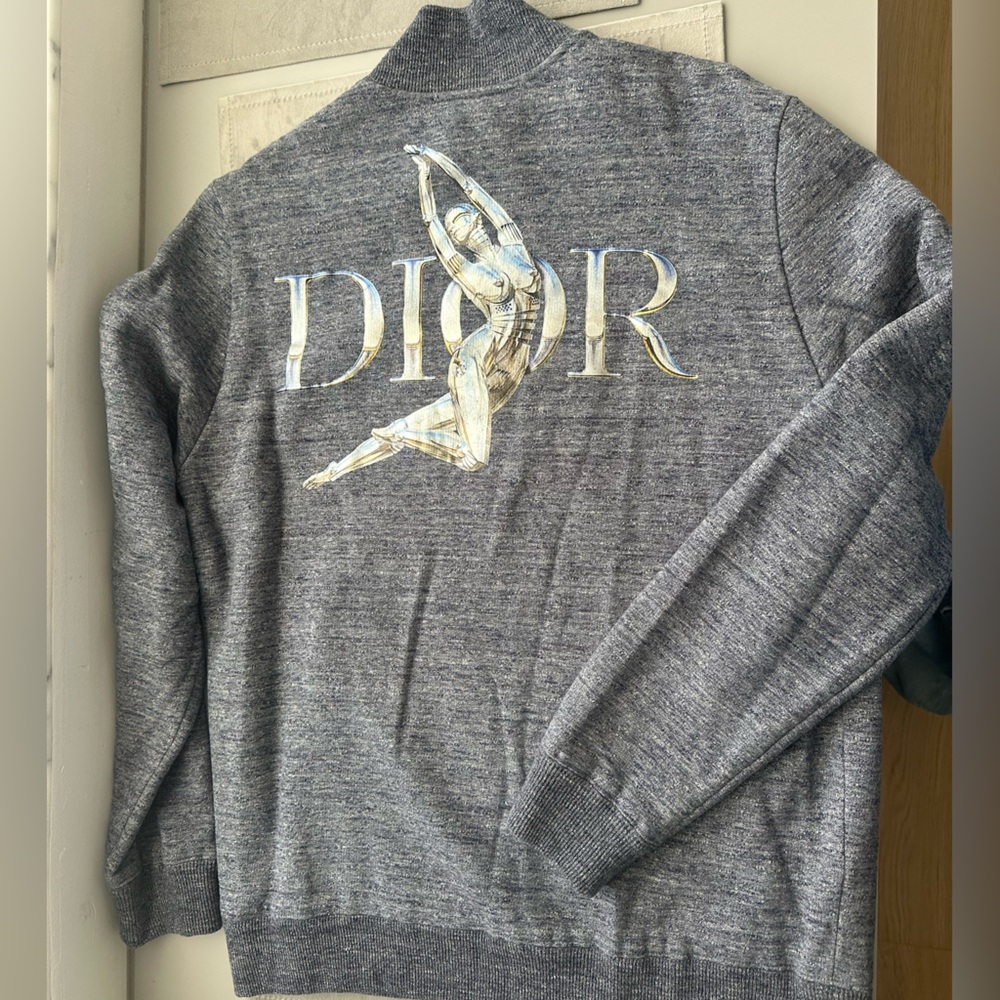 Dior 2019 Kim Jones zip up. Guaranteed authentic size Xl but it runs small.